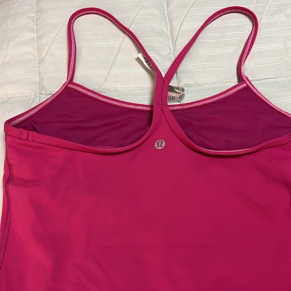 Lululemon V tank top - Picture 2 of 2
